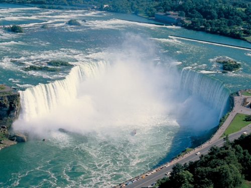 Aerial daytime view of Horseshoe Falls